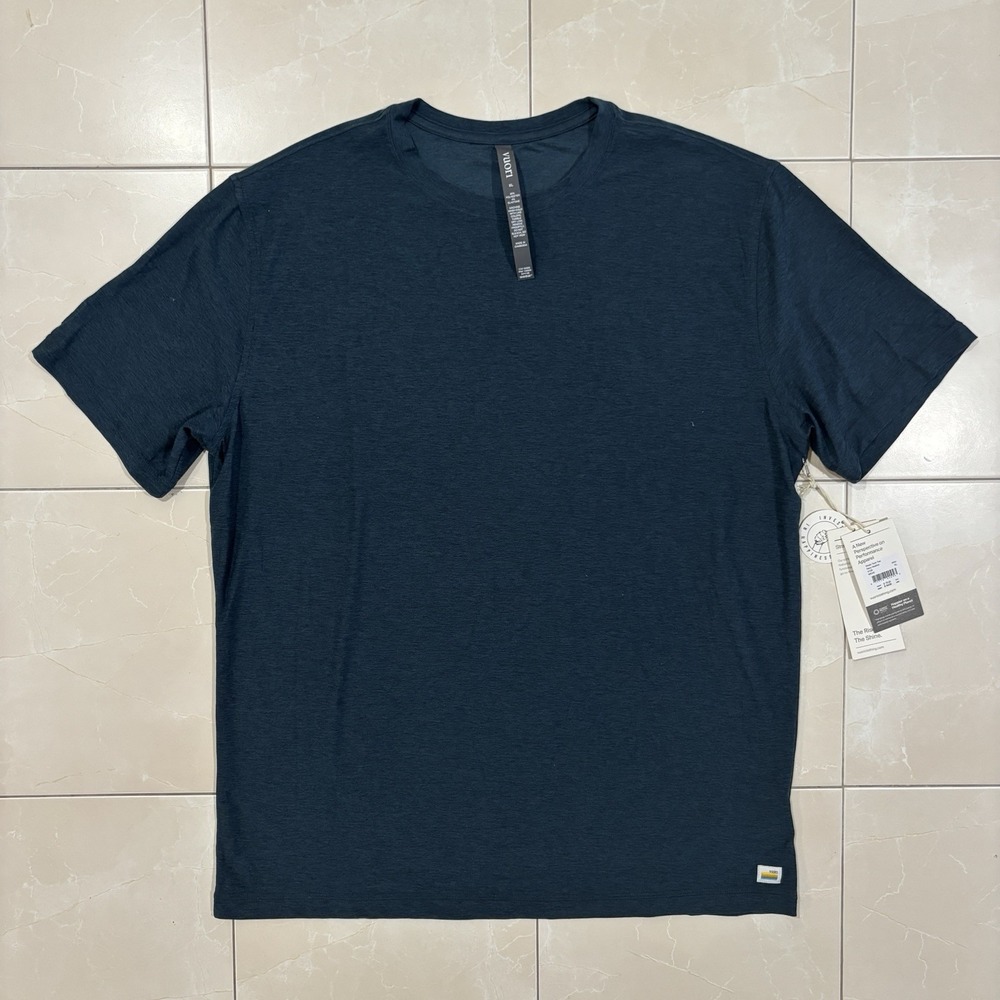 NWT Men's Vuori Short Sleeve Navy Heather Strato Tech Crew T-Shirt Size XL